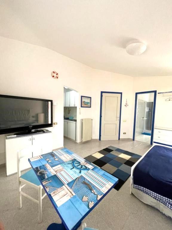 Imperia85 Lt Otel Olbia Dış mekan fotoğraf